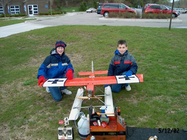 2 Young Spectators with Jim's Plane